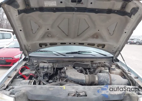 2004 Ford F-150 Stx/Xl/Xlt из США, поврежденный, VIN 1FTRX12W24KD84478